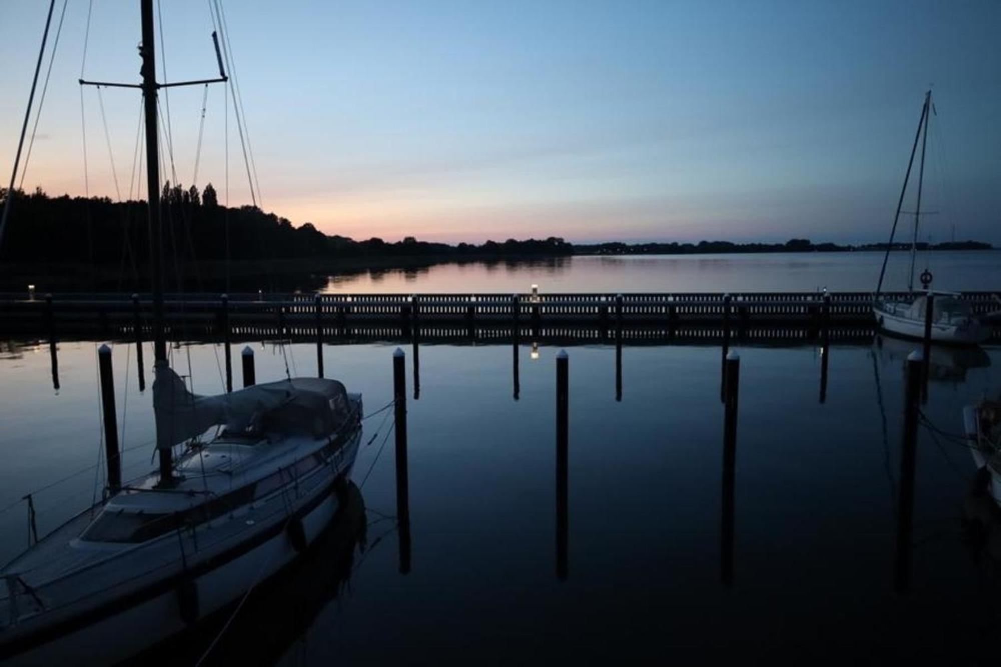 Hausboot Liliput Hotel Stralsund Kültér fotó